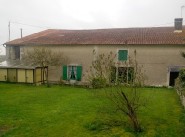 Casa di villaggio / città Saint Martin De Bernegoue